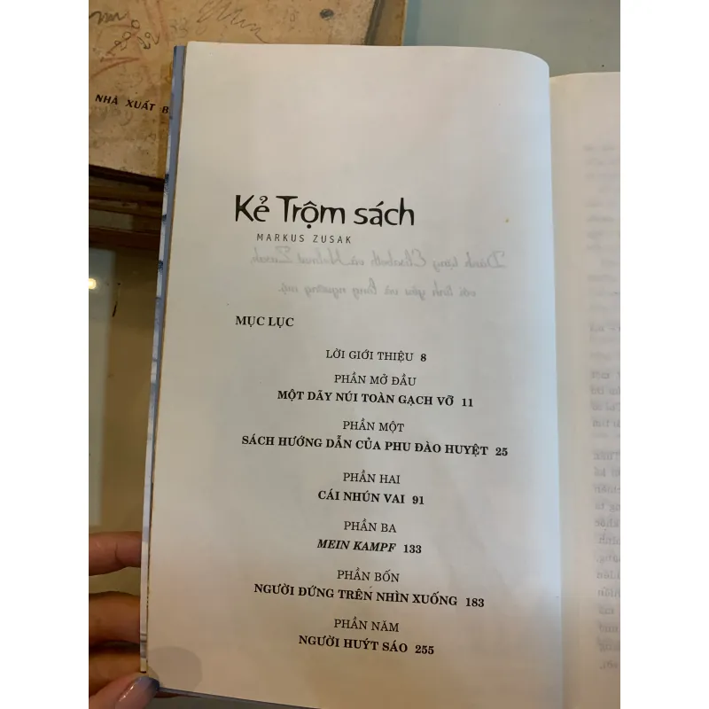 KẺ TRỘM SÁCH - CAO XUÂN VIỆT KHƯƠNG (NGƯỜI DỊCH) 930813