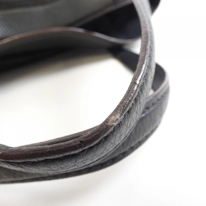 Túi Louis Vuitton Mahina Shire PM M93465 618083