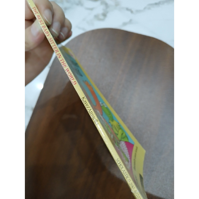 The Best Baby-sitter in the World - Marilyn Kaye & Lauren Attinello 543120