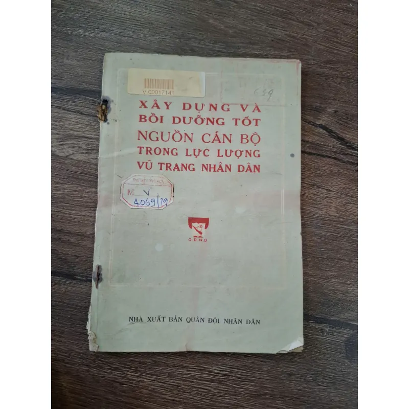 XÂY DỰNG VÀ BỒI DƯỠNG TỐT NGUỒN CÁN BỘ TRONG LỰC LƯỢNG VŨ TRANG NHÂN DÂN 716086
