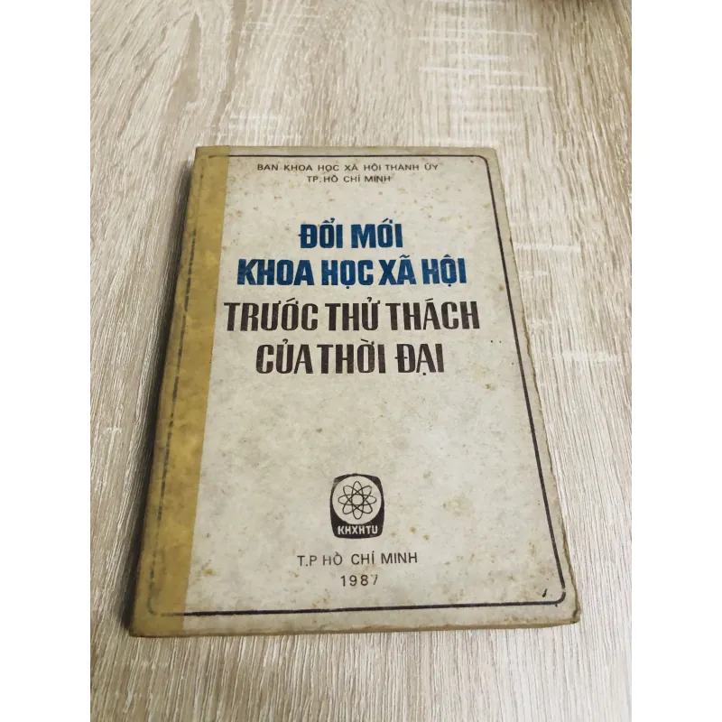 ĐỔI MỚI KHOA HỌC XÃ HỘI TRƯỚC THỬ THÁCH CỦA THỜI ĐẠI 956936