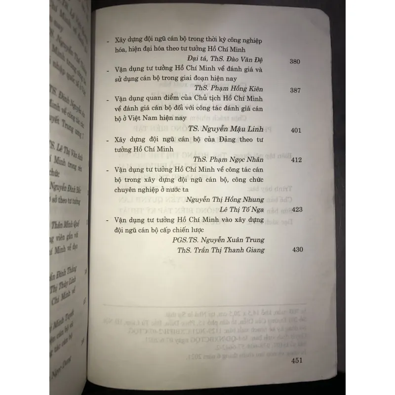 Tư tưởng Hồ Chí Minh về cán bộ, công tác cán bộ và sự kết thừa….cách mạng Việt Nam  606947