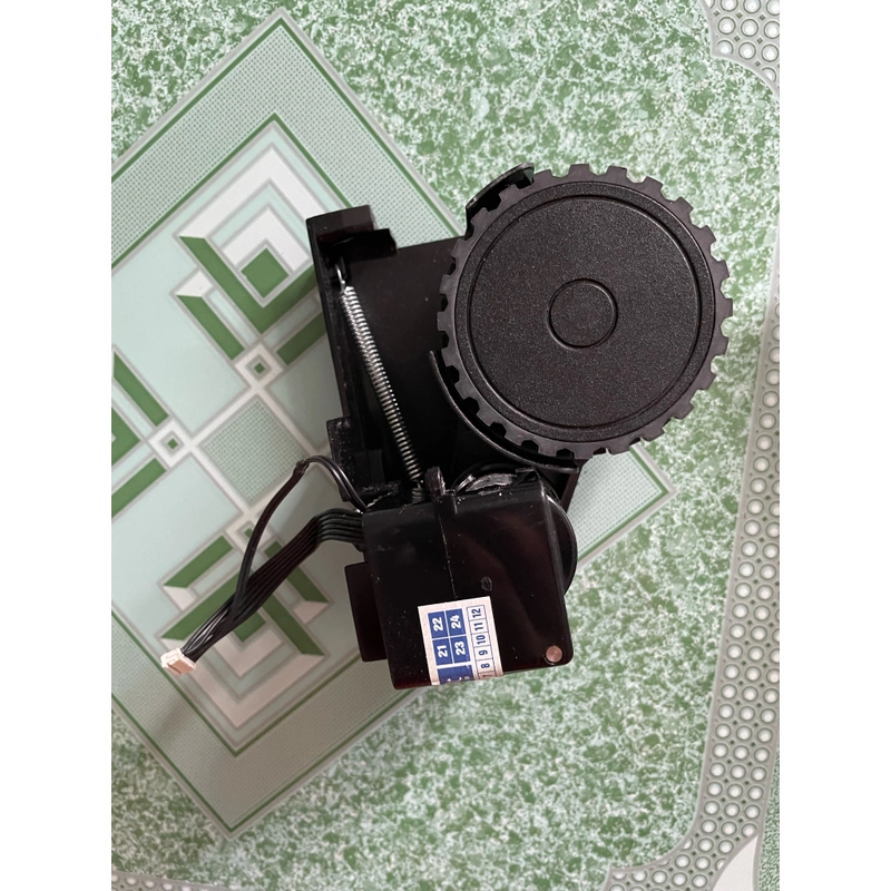 Bánh xe bên trái neabot n2 lite 499472