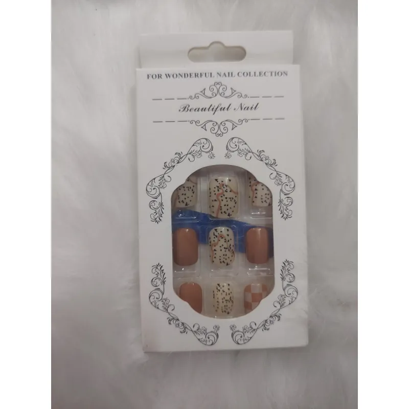 Thanh lý combo 2 hộp nail box mới 100% kèm keo và dũa 997079