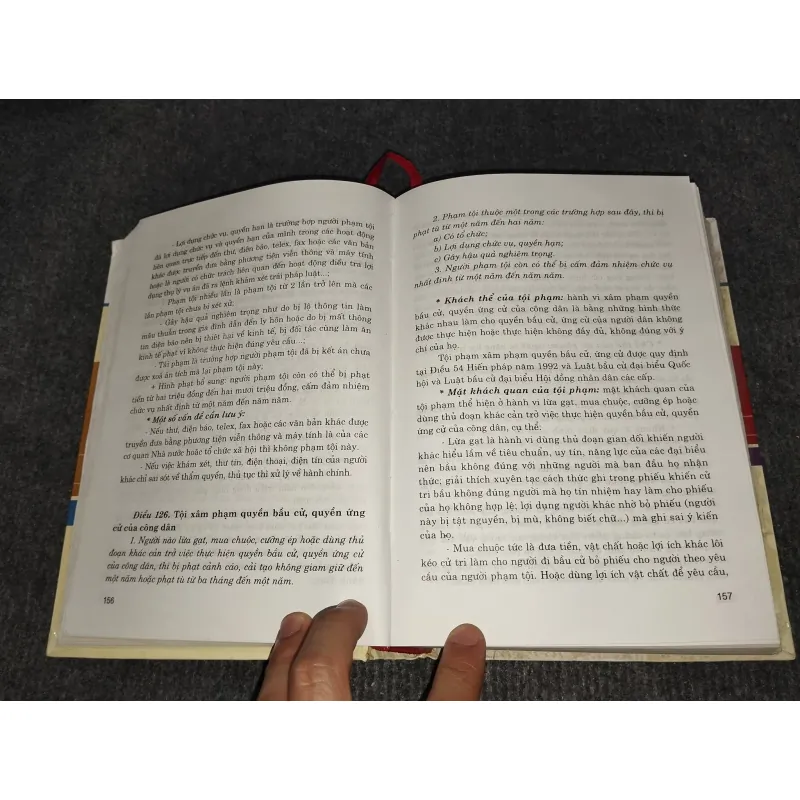 BÌNH LUẬN KHOA HỌC BỘ LUẬT HÌNH SỰ 1999 (PHẦN CÁC TỘI PHẠM) 993078