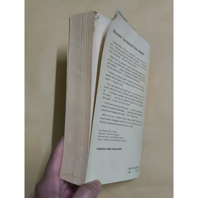 Pagans and Christians -  Robin Lane Fox 975505