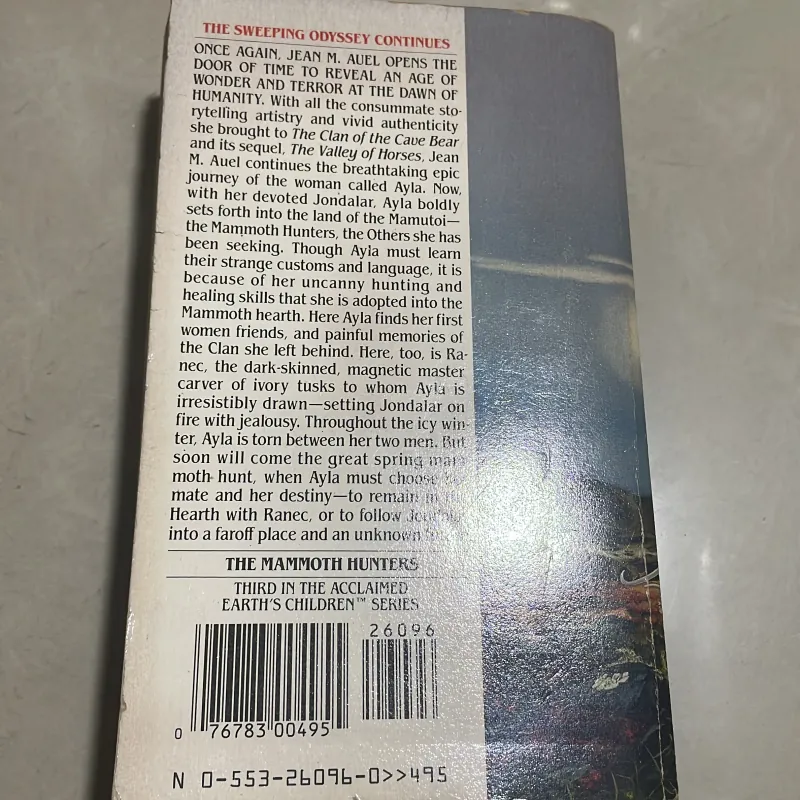 The mammoth hunters - Jean M. Auel 1020079