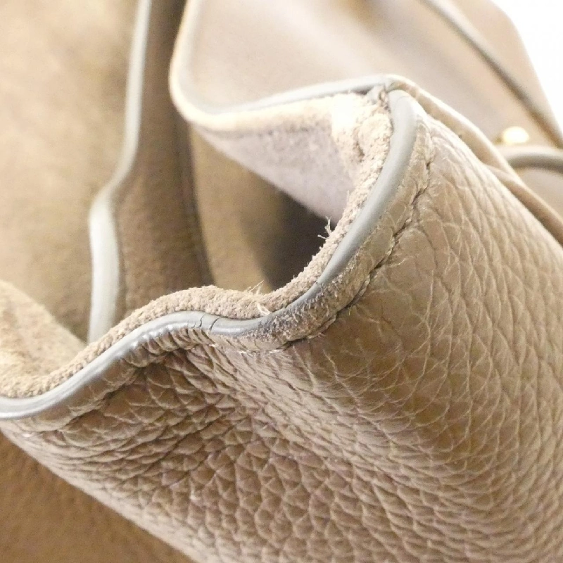 Túi xách vai Celine Medium Soft 16 195543CR8 610869