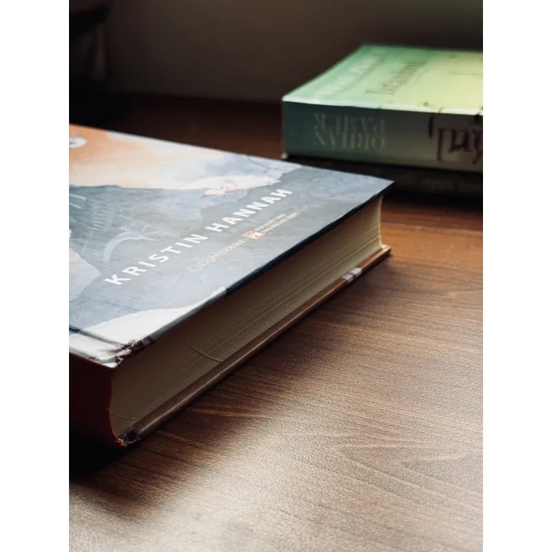 Sơn ca vẫn hót (Bìa cứng) - Kristin Hannah 788034