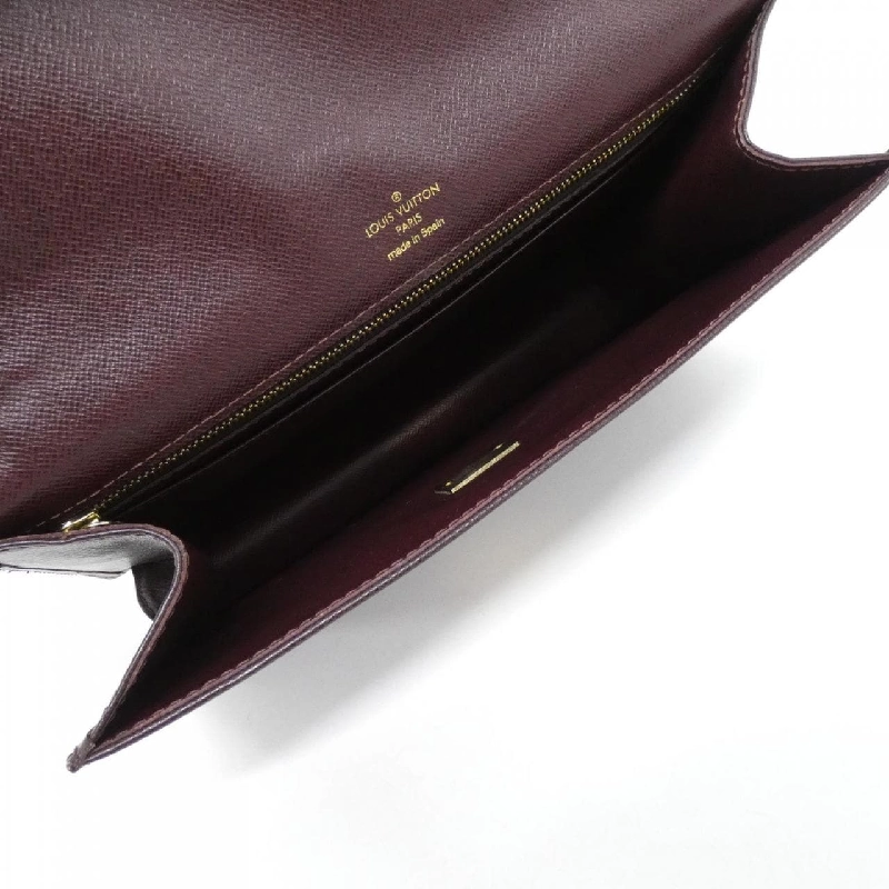 Túi xách tay Louis Vuitton Taiga Serengeti M30786 - Hàng hiệu chính hãng 801302