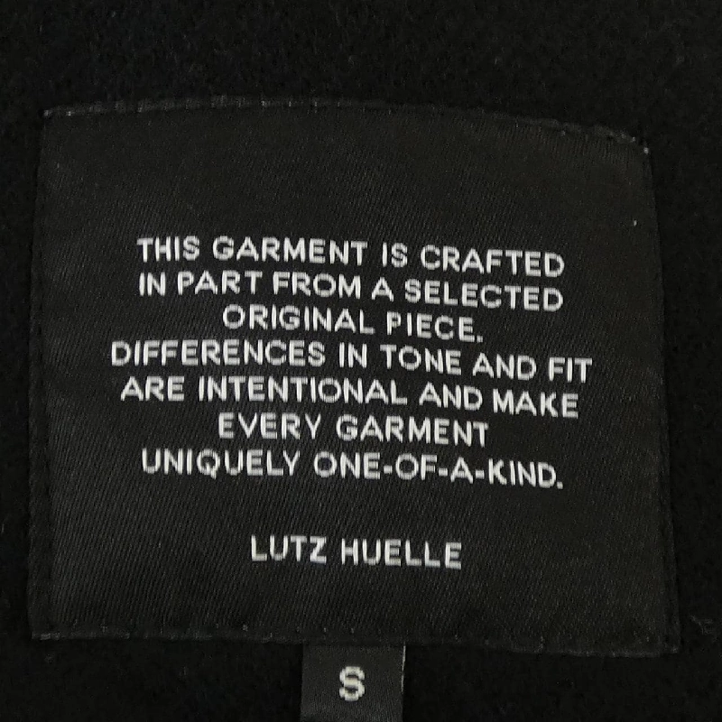 Áo khoác LUTZ HUELLE - Hàng hiệu Authentic 811775