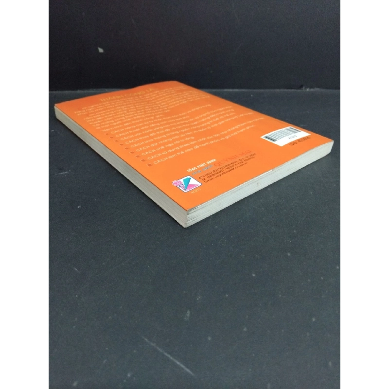 Hành trình đến thành công mới 70% ố vàng có chữ ký trang đầu cong sách 2006 HCM2811 Tom Hopkins KỸ NĂNG 918293