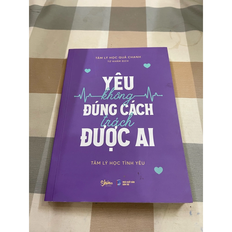 Yêu không đúng cách trách được ai 406593