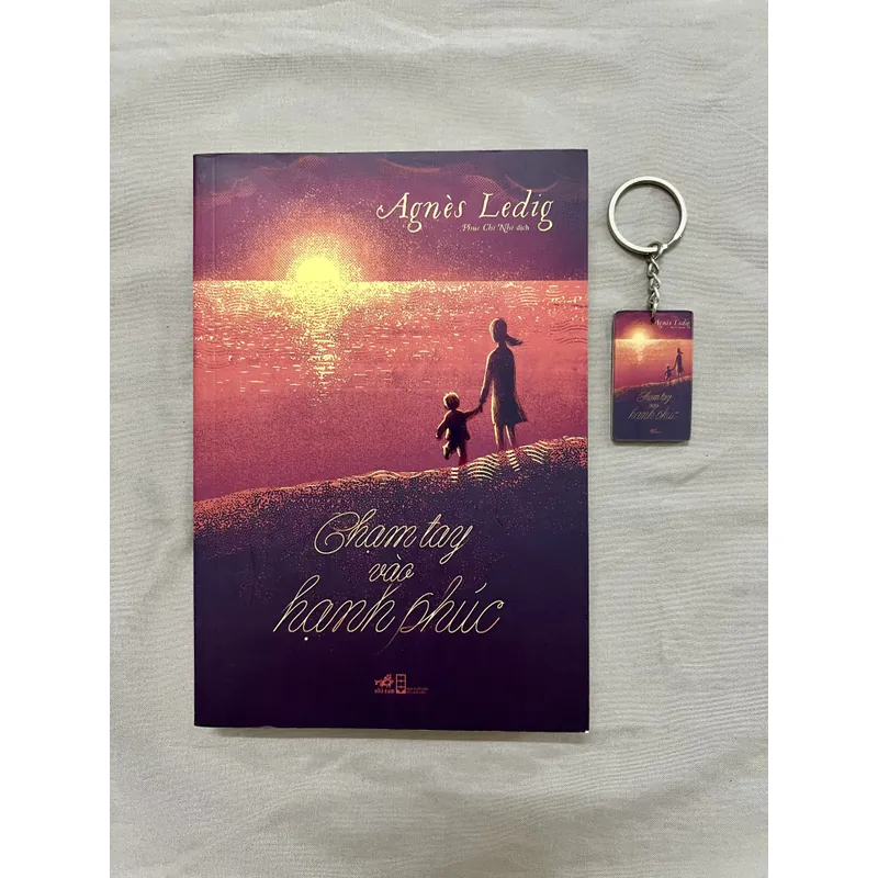 CHẠM TAY VÀO HẠNH PHÚC (Sách như mới) - Agnés Ledig 577499