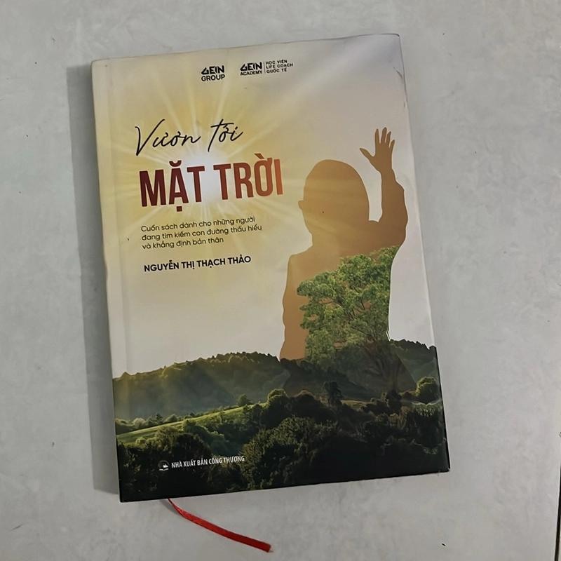 Vươn tới mặt trời - Nguyễn Thị Thạch Thảo 504623