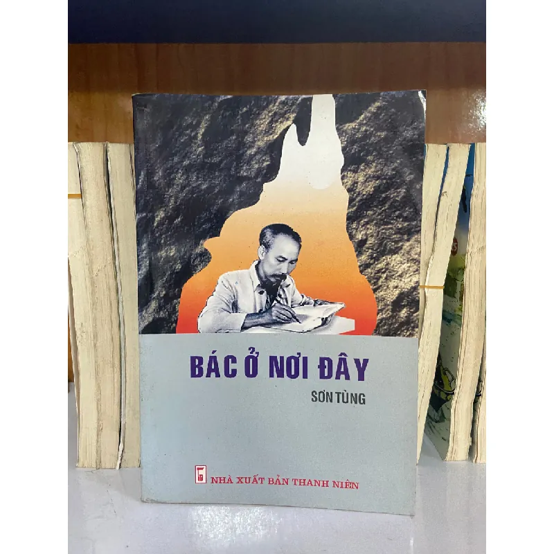 Bác ở nơi đây - Sơn Tùng 553788