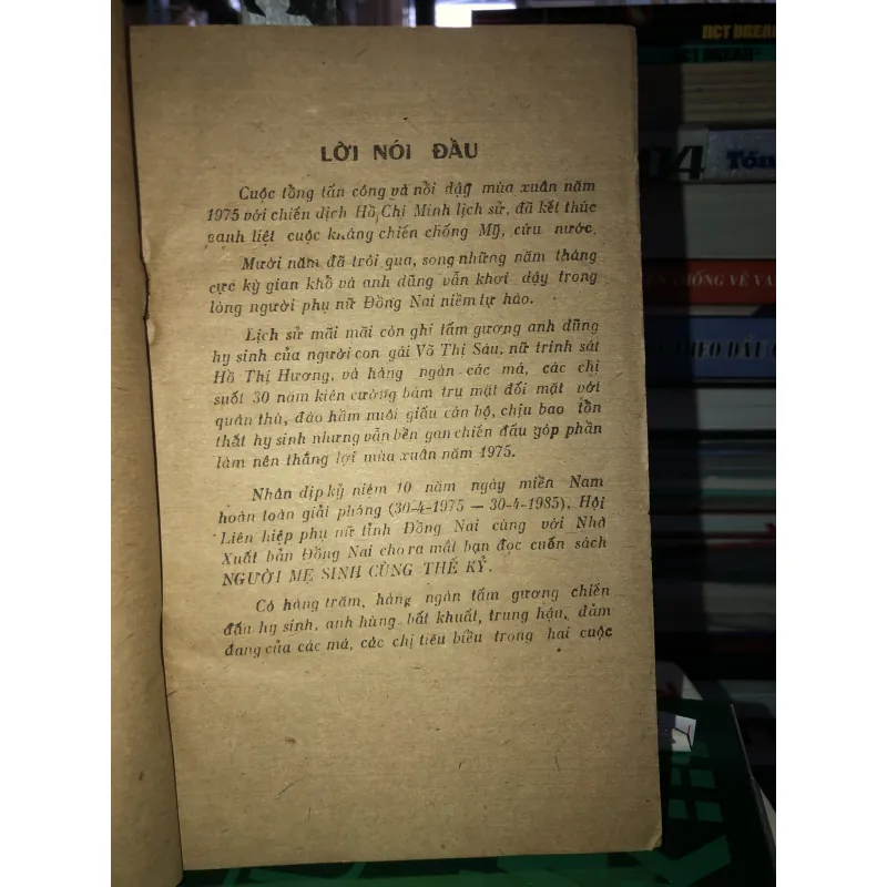 Người mẹ sinh cùng thế kỷ  786803