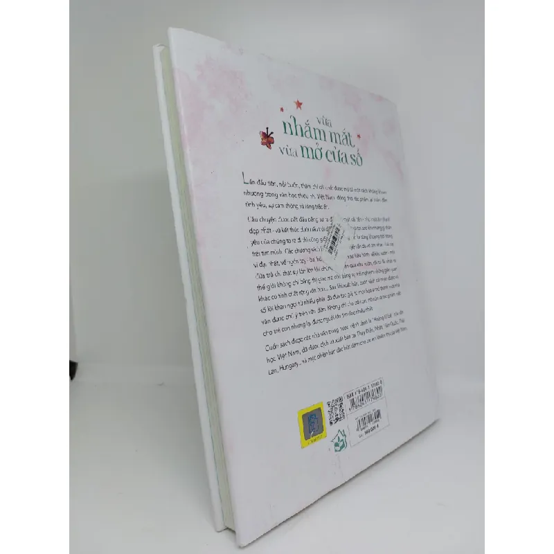 [Phiên Chợ Sách Cũ] Vừa Nhắm Mắt Vừa Mở cửa sổ bìa cứng có áo bìa 2021 2303 415564