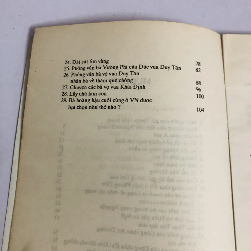 CHUYỆN CÁC BÀ TRONG CUNG NGUYỄN 572778