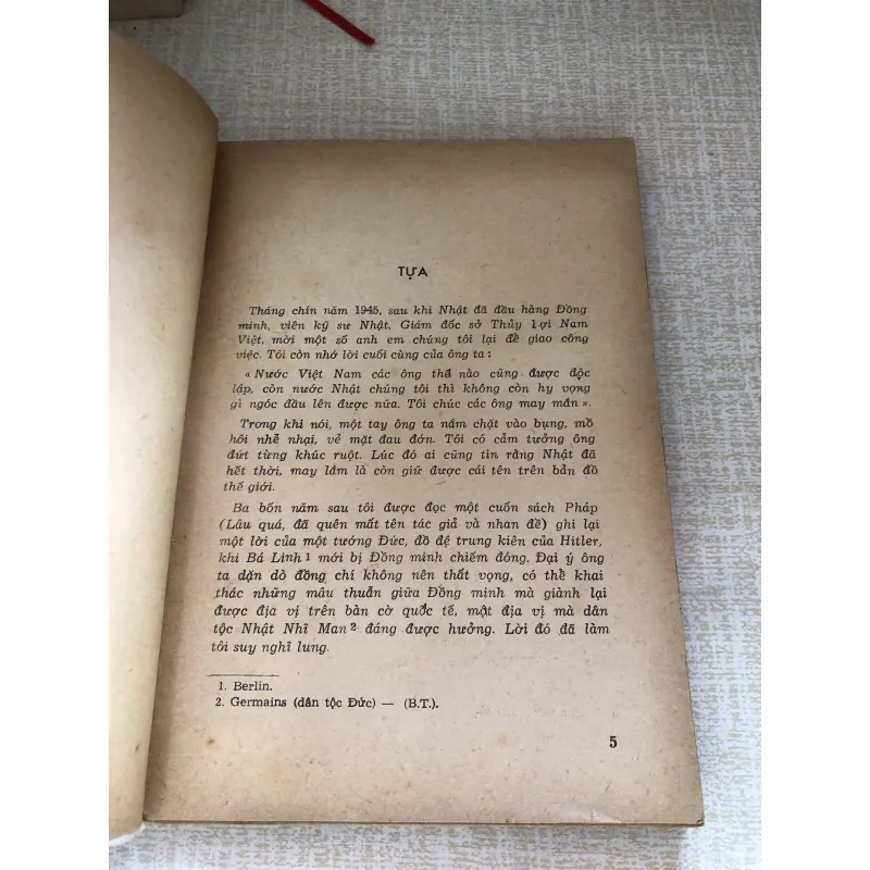 Tay trắng làm nên-Nguyễn Hiến Lê dịch 961646