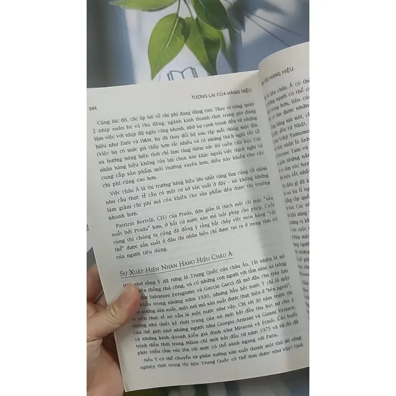 [MIỄN PHÍ BỌC SÁCH] Tình yêu hàng hiệu - Radha Chadha 688588