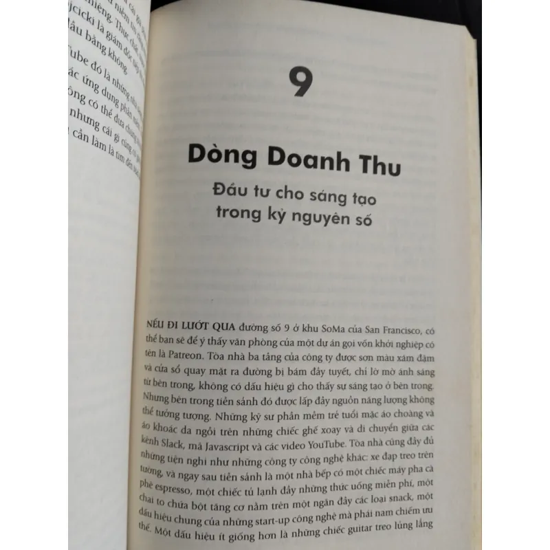 Youtube- Kẻ nổi loạn định dạng lại truyền thông (Sách hay về ngành truyền thông số) 645141