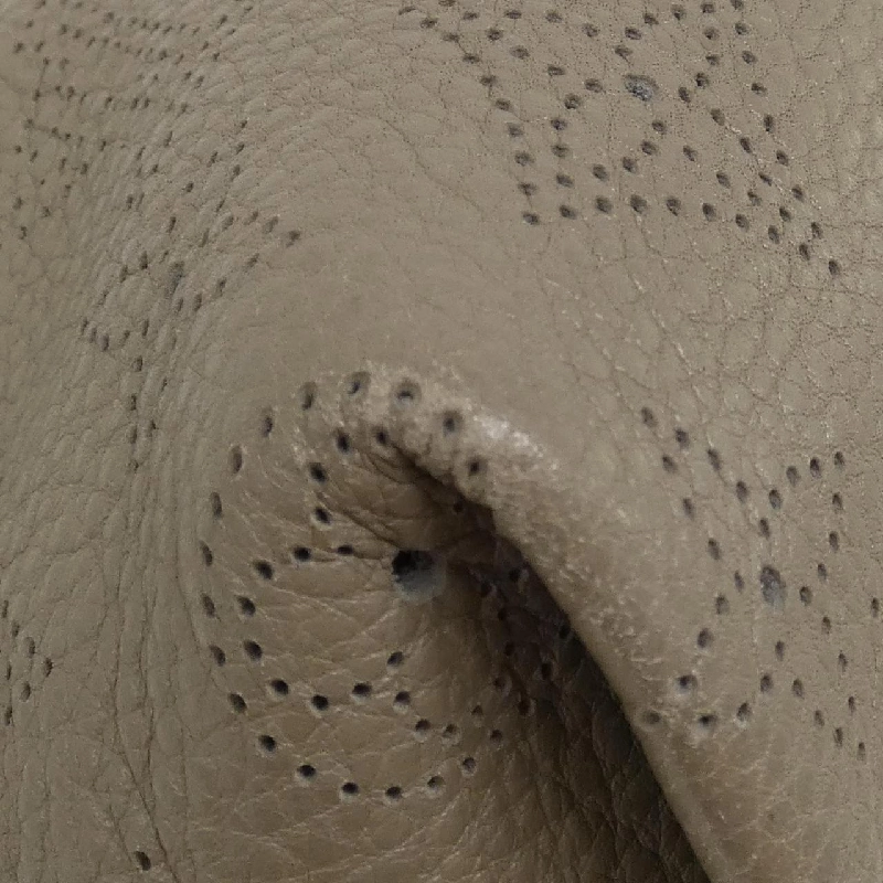 Túi Louis Vuitton Mahina Seals PM M93084 619384