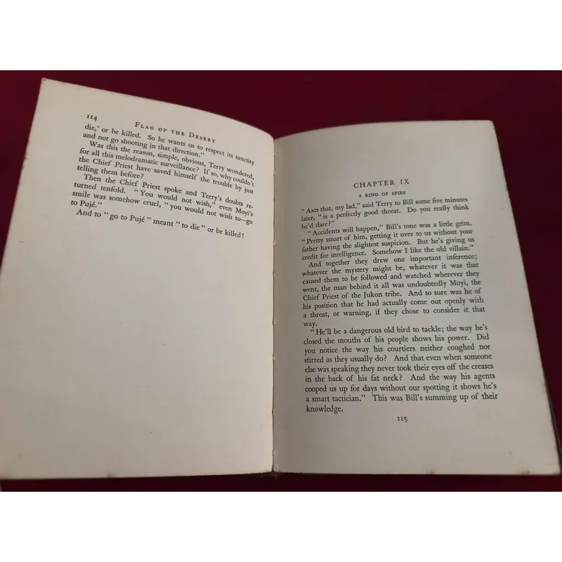 Sách ngoại văn tiếng Anh - Flag of the desert 713370