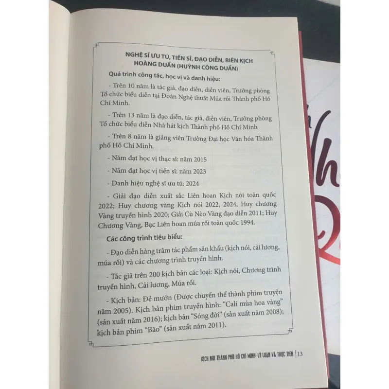 Kịch Nói Thành Phố Hồ Chí Minh - Lý Luận Và Thực Tiễn 750890