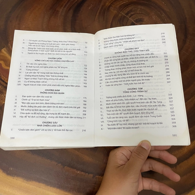 II Tựa sách: Đặng Tiểu Bình _ Một Trí Tuệ Siêu Việt - Lưu Cường Luân & Uông Đại Lý - 2003 453228