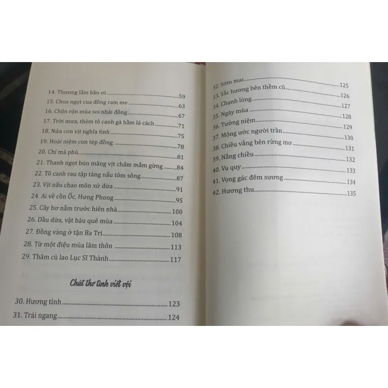 Sắc hương bên thềm cũ 693183