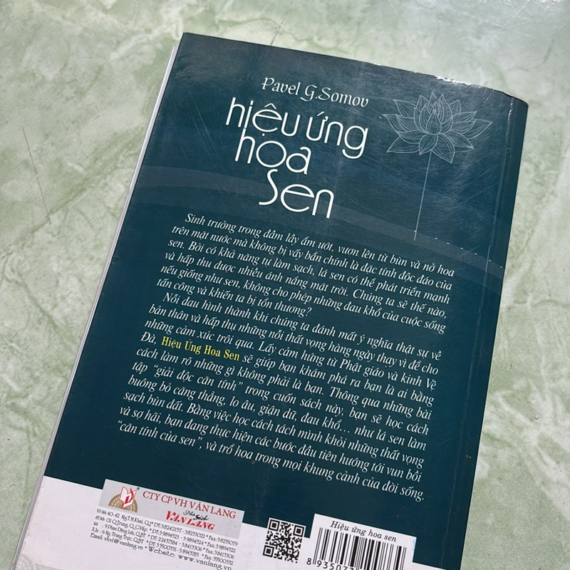 Sách Hiệu ứng hoa sen 502714
