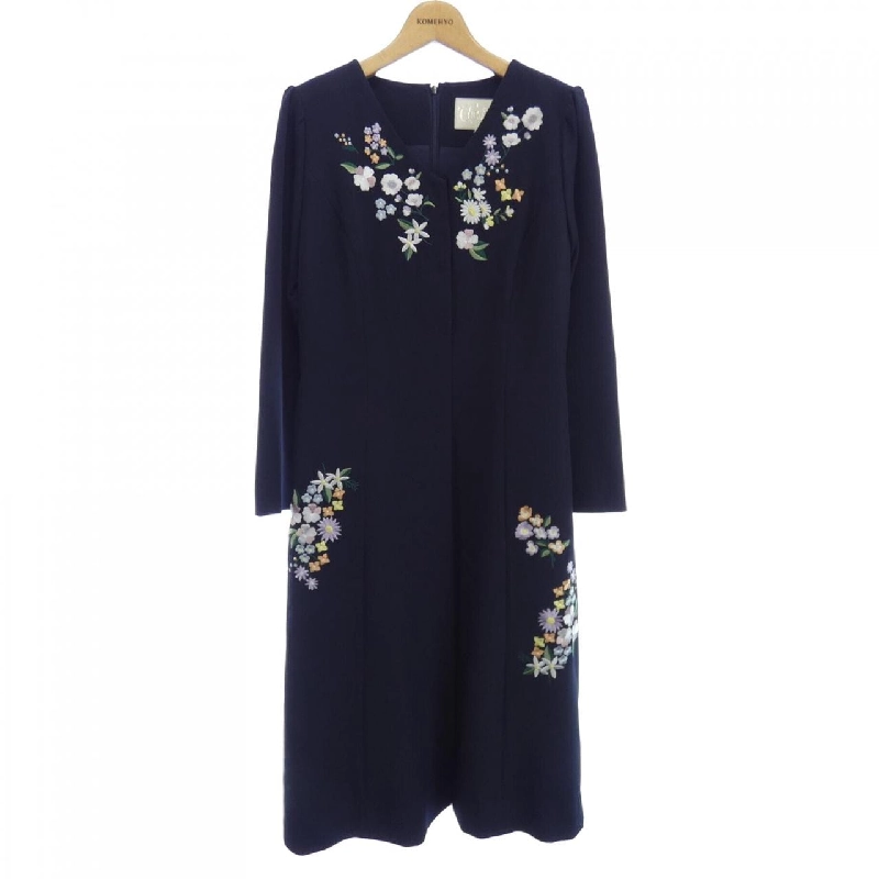 Áo khoác Chesty 23B502 631119