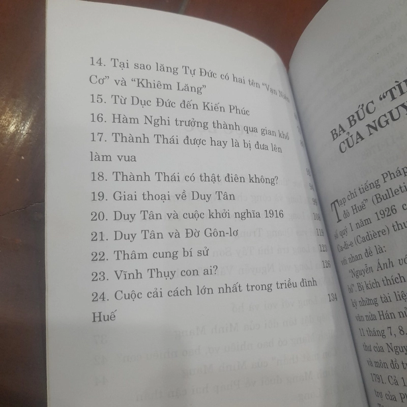Phạm Khắc Hòe - KỂ CHUYỆN VUA QUAN NHÀ NGUYỄN 519528