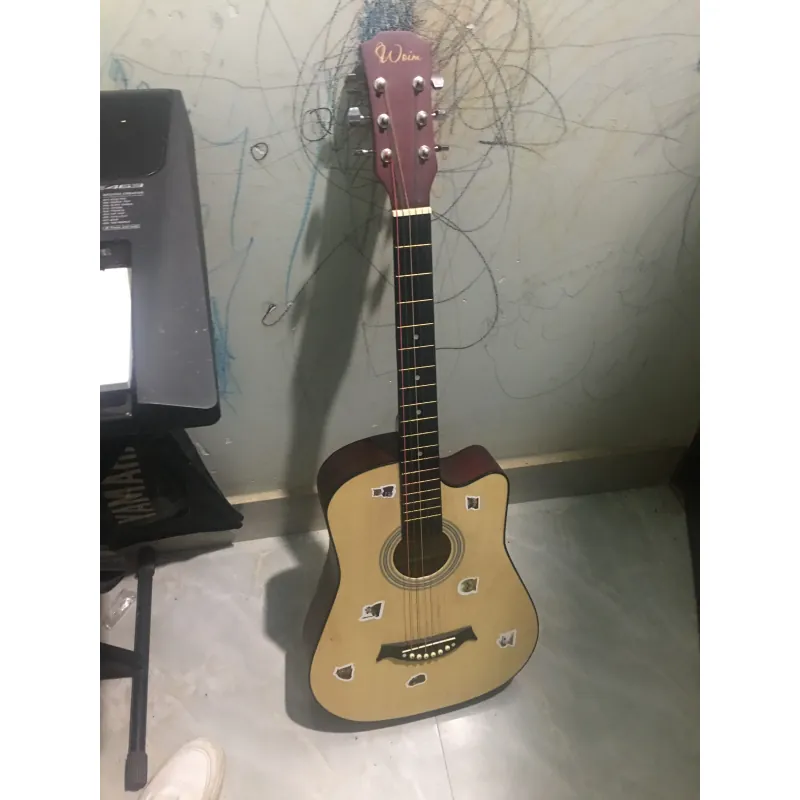 Đàn gutar chính hãng  972487