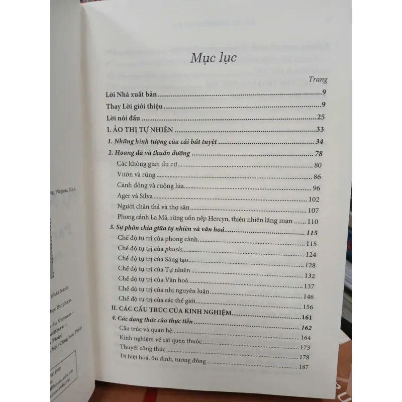 BÊN KIA TỰ NHIÊN VÀ VĂN HÓA - Phạm Văn Quang và Võ Thị Ánh Ngọc dịch 711690