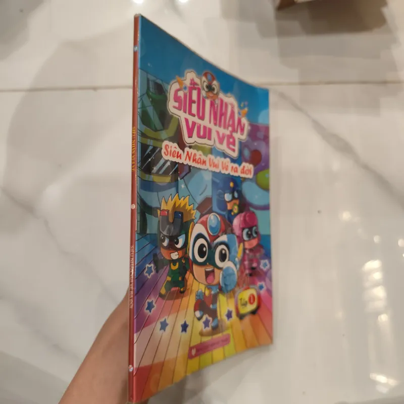 Siêu nhân vui vẻ ra đời 607601