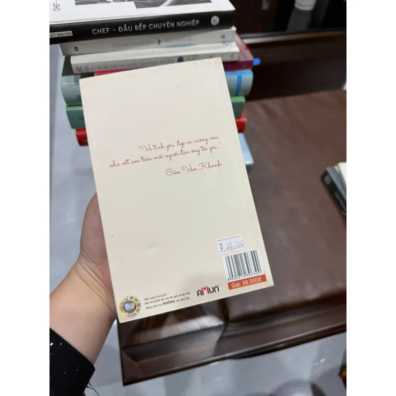 Vết Son Trên Môi Anh – Cấn Văn Khánh | Tản văn tình yêu, nhẹ nhàng mà thấm- K3 1009665