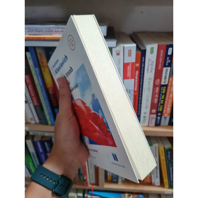 Chiến Tranh Không Có Một Khuôn Mặt Phụ Nữ - Svetlana Alexievich, mới 90% (TSTK) 570328