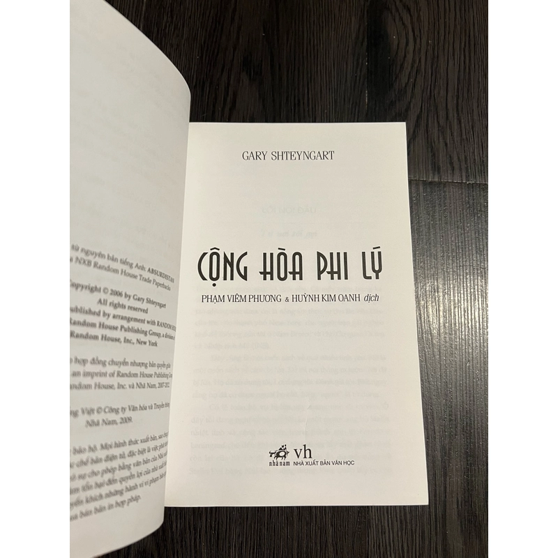 Cộng hoà phi lý 314825