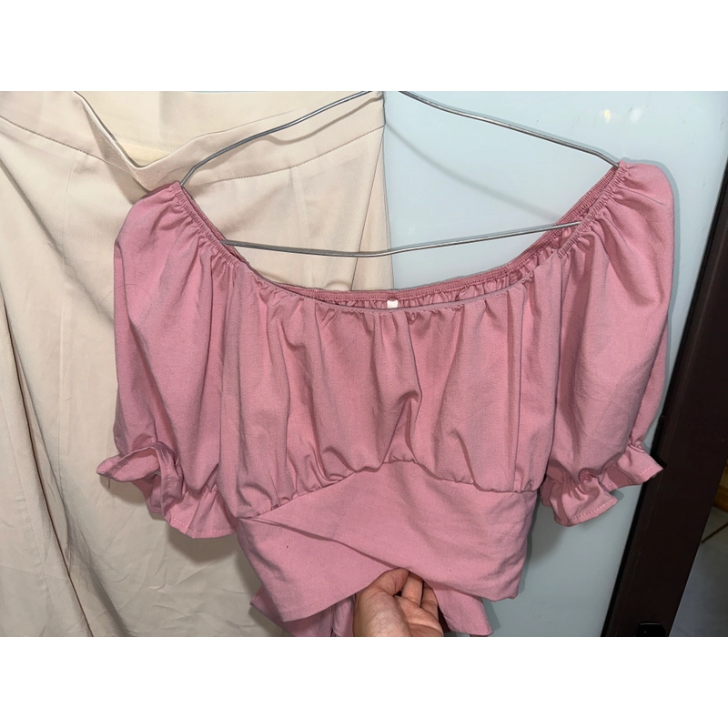 Áo kiểu crop top buộc dây sau lưng, có bo chun co giãn 497814