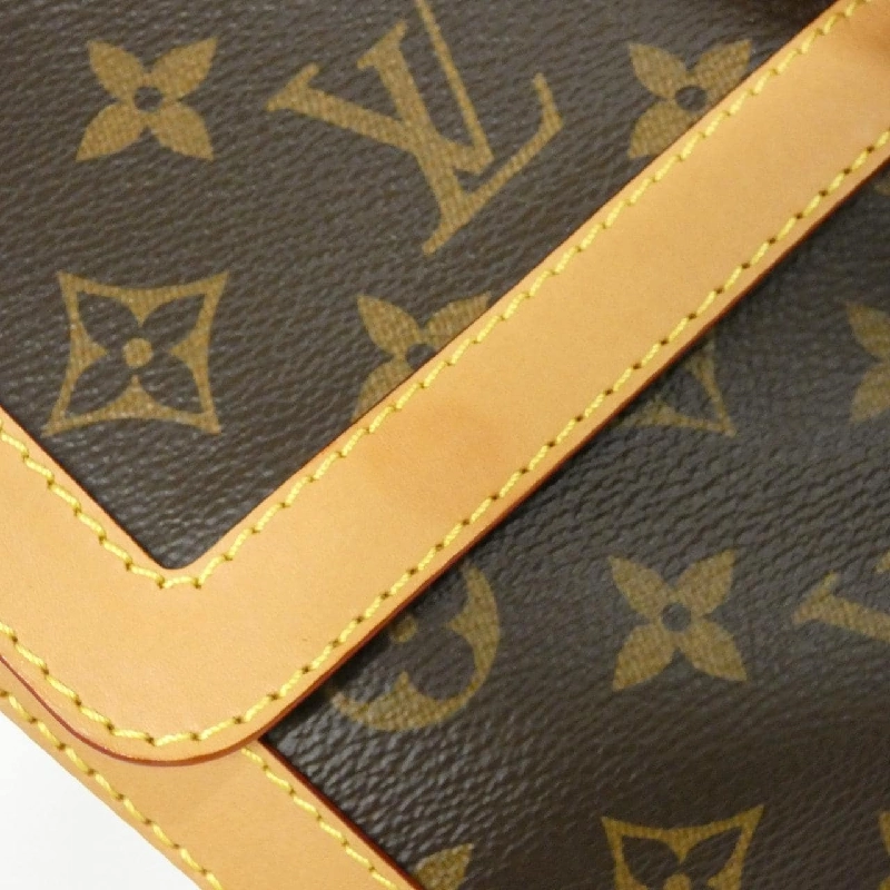 Túi xách vai Louis Vuitton Monogram Dauphine Soft GM M47149 611415