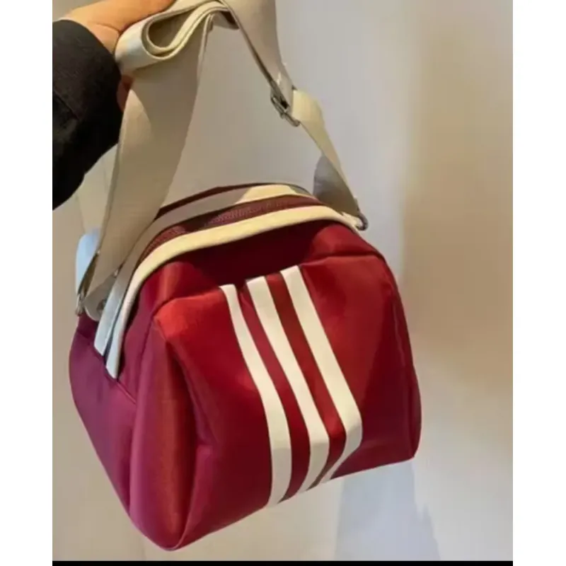 Túi xách đeo ngang Niche Shell. 977933