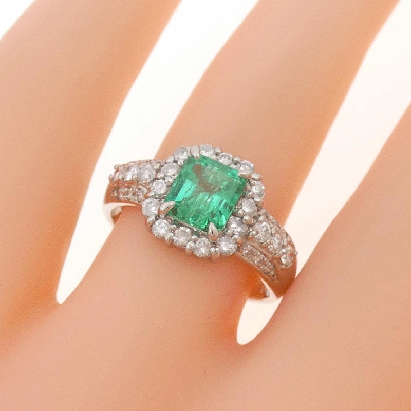 Nhẫn Emerald PT900 0.92CT - Hàng hiệu Chính hãng 852635