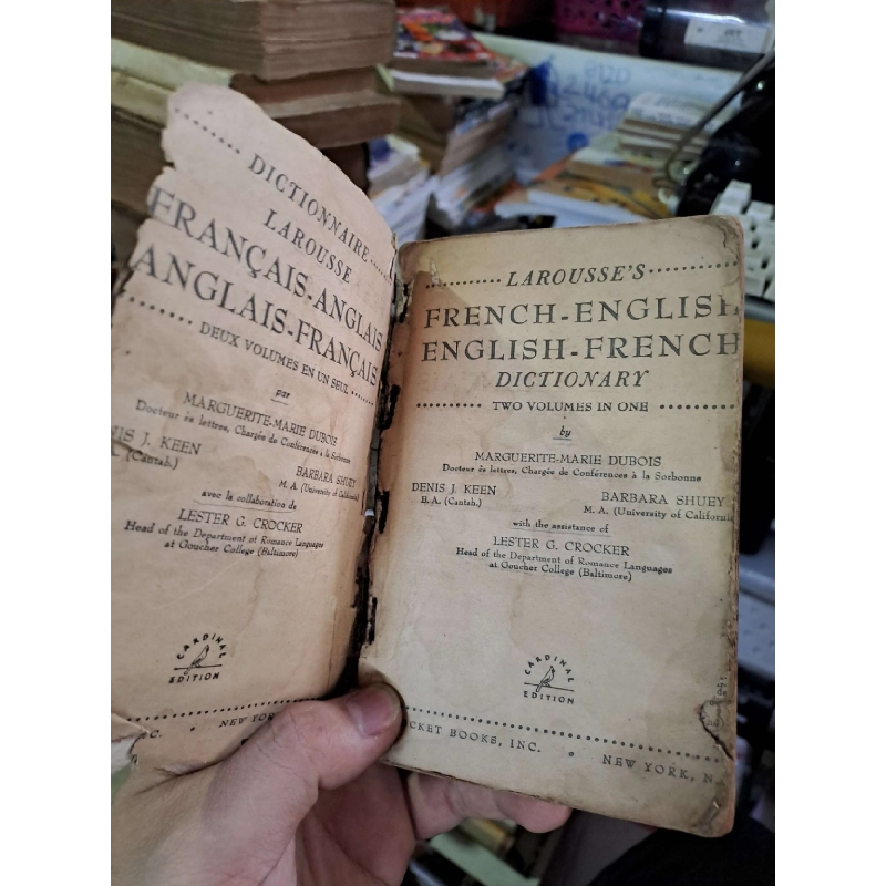 Dictionary French English English French - Keen - Crocker - Shuey - mới 70% ố rách trang - ENGLISH BOOKS - HCM0111 923918