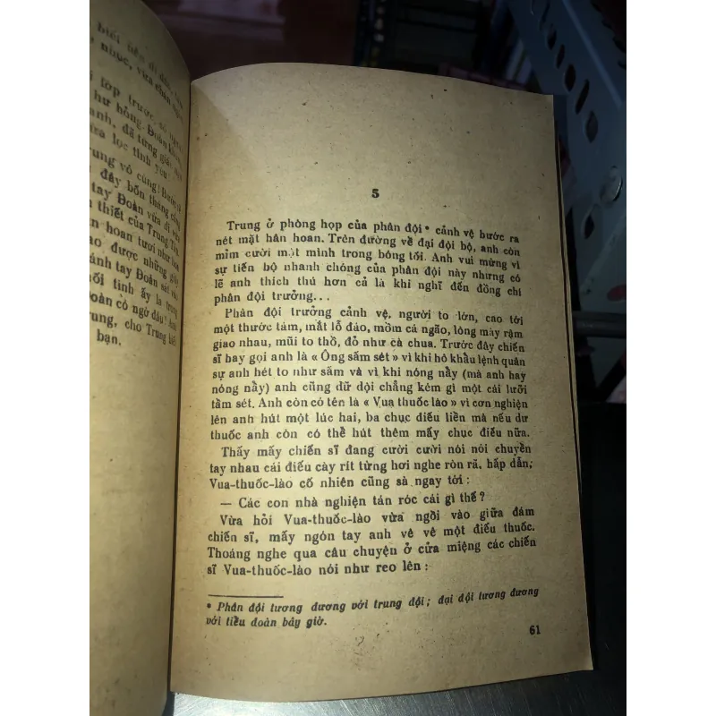 Hai trận tuyến - Hà Minh Tuân 799740