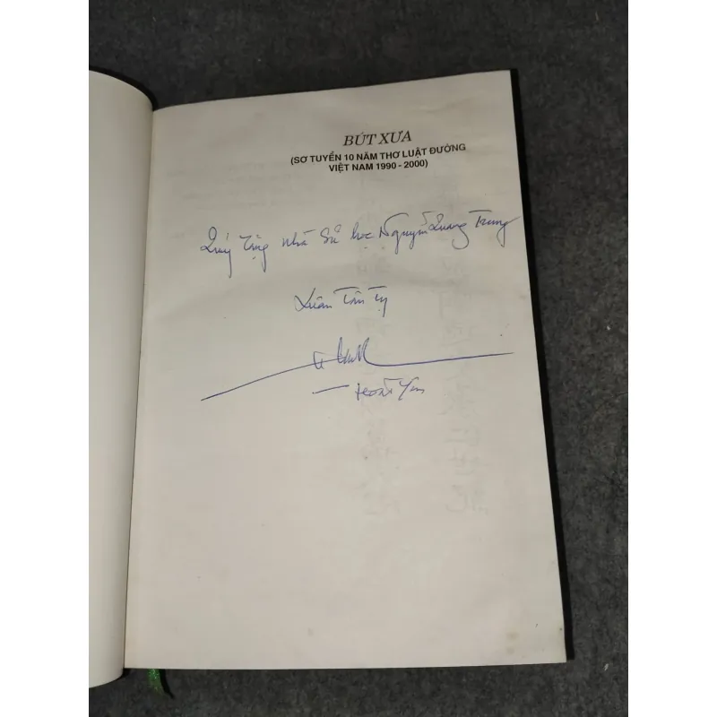 BÚT XƯA ( SƠ TUYỂN 10 NĂM THƠ LUẬT ĐƯỜNG VIỆT NAM 1990 - 2000) TẬP II - HOÀI YÊN 729566