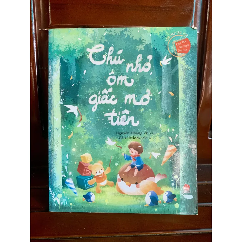 Chú nhỏ ôm giấc mơ tiên 1003920