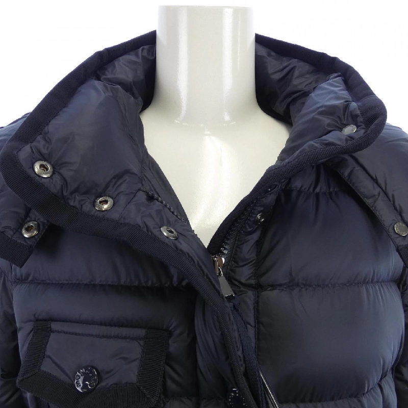 Áo khoác lông vũ MONCLER 642415
