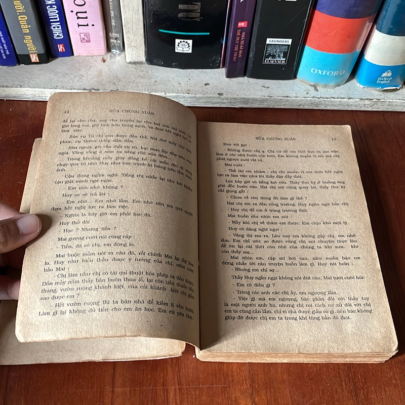 II Văn Học Việt Nam: Nửa Chừng Xuân - Khái Hưng - 1989 543962